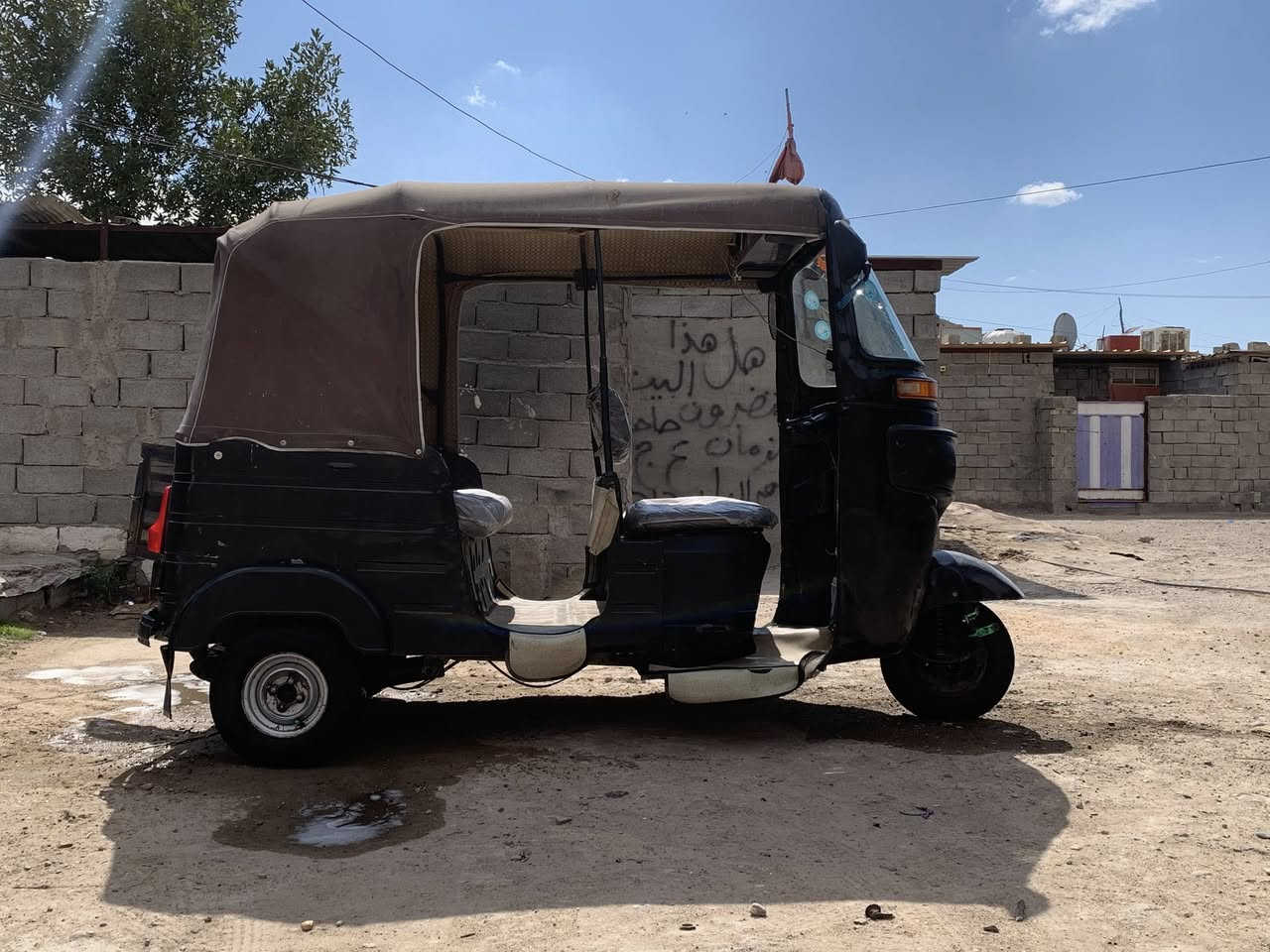 السلام عليكم تكتك موديل ٢٠١٦مكينه مال ٢٠مابيه أي نقص فقط بس لكشر شويه تعبان موضح بل صور تجفيت جديد وعمرت بيه دوس امامي لا جفيه ولا شمره بيه نصبته كلش حلوه سعره ٣٣٠٠وبيه مجال لطيبين عنوان شهداء البياع  غير متواجد عل فيس ***********
