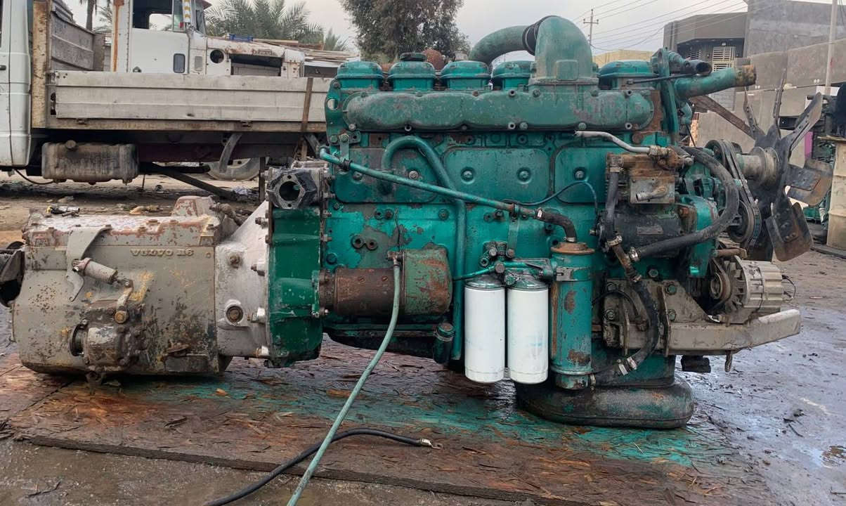 للبيع محرك فالفو دي ١٠ كير ٤×٤ مكان محموديه سعر ٢٠ ورقه  الهاتف ***********
