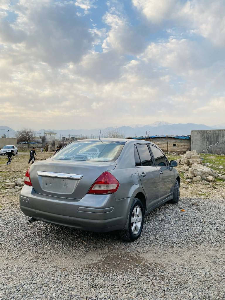 نیسان تیدا 2008 علوجە سەیارەکە ساغە گێرو مەکینە بەشەرت توندوتۆڵە هەیکەلی زۆر جوانە شوێن قەڵادزێ 40 گەڵا مەعامەلە*********** رانية, السليمانية
