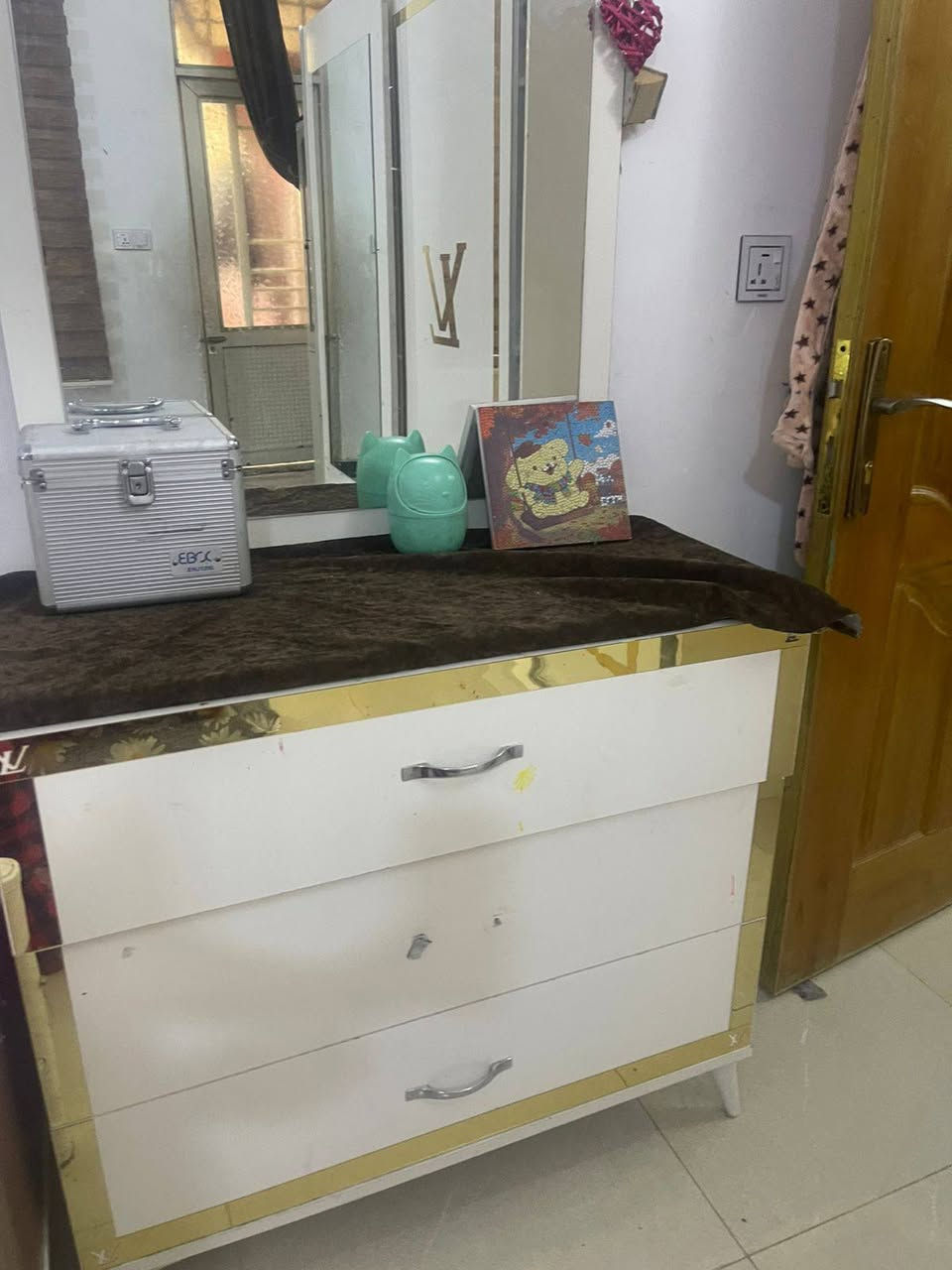 غرفة للبيع 3اسرة 450 بيها مجال


**إذا كنت صاحب هذا الإعلان وتريد حذفه لأي سبب، رجاءا أرسل رسالة إلى الدعم الفني**