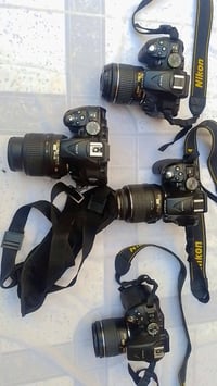 نيكون 5300 • استخدام قليل • ٣ قطع