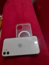 ايفون ١١عادي شاشه ابلادي  بطاريه 81 ابلادي  ذاكره64  كله بلاد وكاله   ...