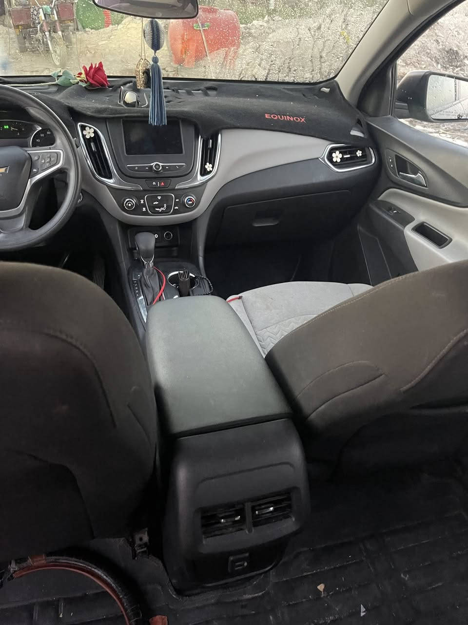 السلام عليكم
اكوينكس موديل 23
تقرير غرق 5%
بدون ضربه السياره جاهزه تبريد حداديه خير من الله 
مواصفات كامره رادار 
رقم بصره تحويل ثاني يوم 
السعر 165
مكاني البصره 
***********
