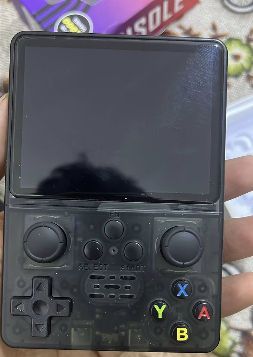 السلام عليكم
جهاز يشغل جميع العاب الكلاسيكيه من العاب   السيكا و بلي وان و بي اس بي يشغل جيتي اي و كود اوف وير نسخه البي اس بي 
و هواي العاب قديمه 
جديد و شغال يرادله فقط العاب 
بي رام 64 كيكا 
يرادله فقط العاب 
السعر 40 الف 
مكاني البصره القبله حي القضاة
للتواصل ***********
