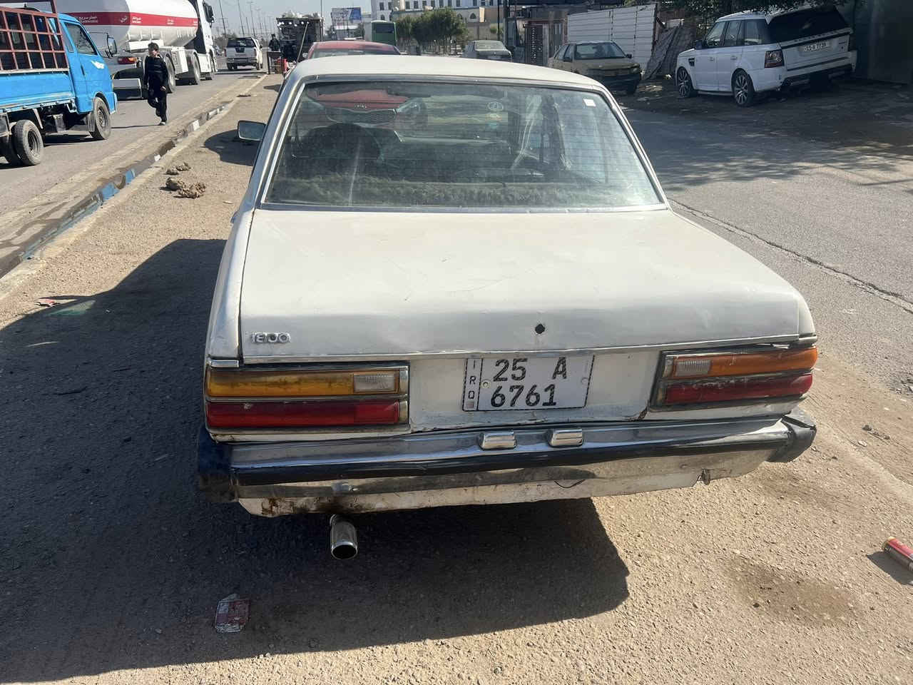 السلام عليكم للبيع
كرونه موديل 1980 
رقم انكليزي الدولي هزه وسنويه جديده 
كير اوتماتيك بلادي 
سعره 22 ورقه مكاني شهداء السيدية تقاطع الدرويش 
***********
