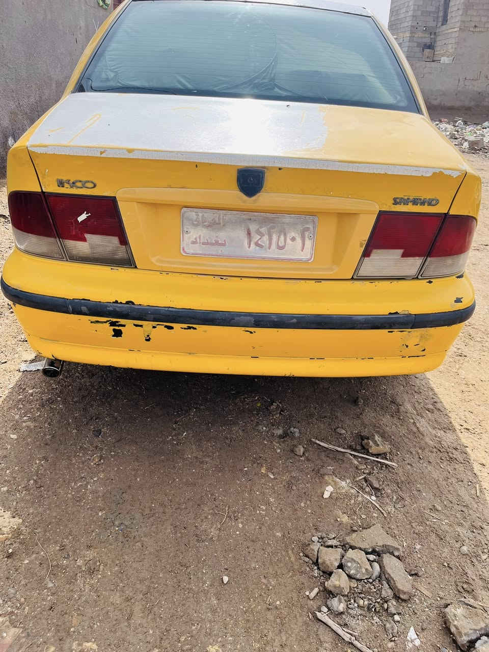 السلام عليكم سمند 2011 رقم بغداد محرك وكير مكفولات تخم تاير جديد صدر جديد تبريد ثلج كهربايات كله شغاله سياره جاهزه  خط وبحث مصفره المكان واسط الصويره أبيع او مراوس السعر 20$ لاستفسار ***********
