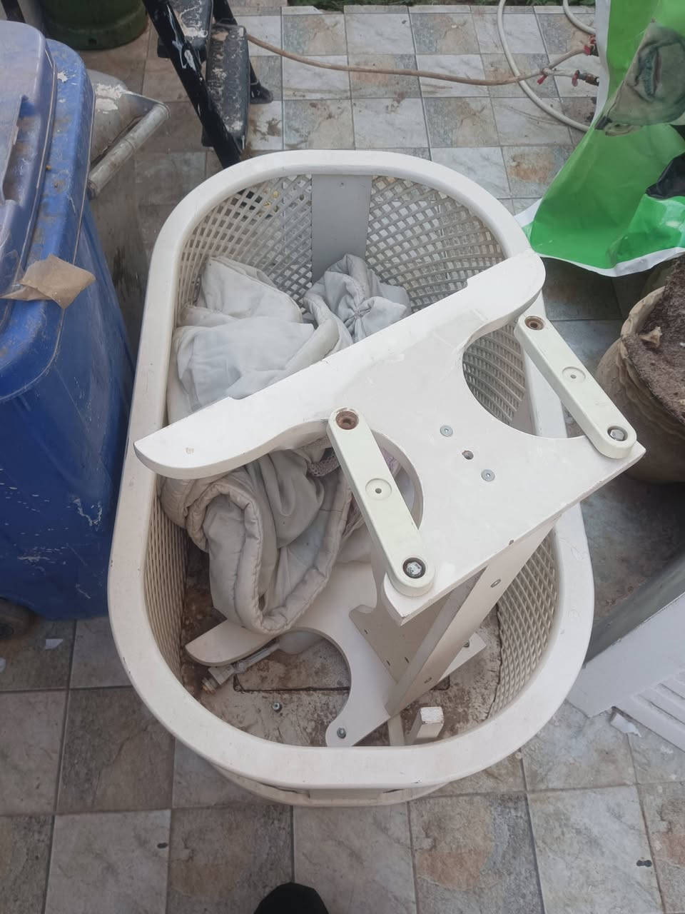 كاروك
عربانه 

حجله...
السعر الكلي ٤٠ الف 
***********
