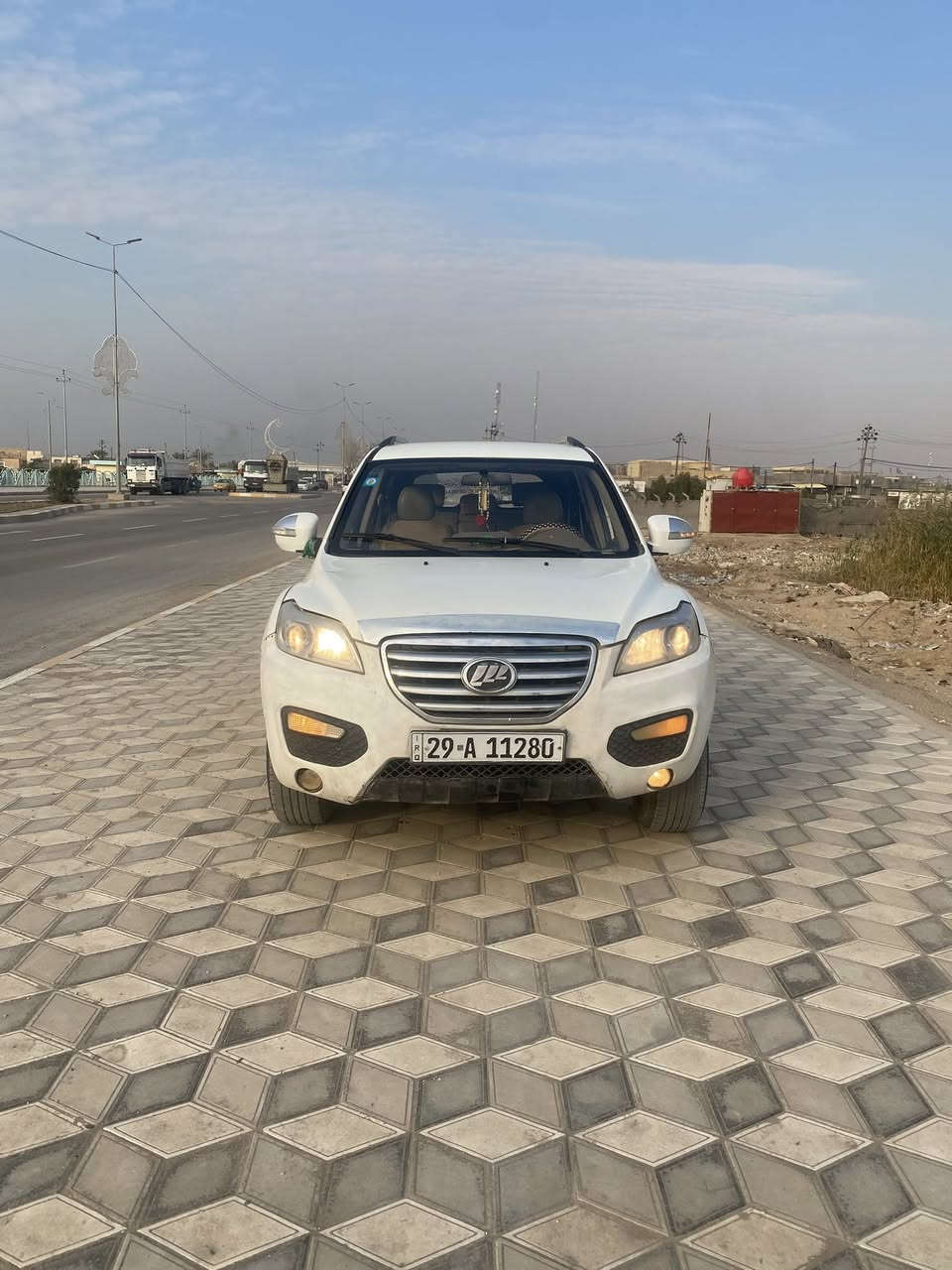 السلام عليكم ليفان اكس 60للبيع موديل 2013رقم واسط إنكليزي مكينه وكير وحداديه خير من الله بيها مكانات صبغ السياره بأسمي تحويل مباشر العنوان بابل  الشوملي للأستفسار ***********
