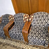 اثاث مستعمل للبيع بسعر مناسب 9 مقاعد 2 قنفات بمقاعد بثلاث مقاعد وثلاث ...