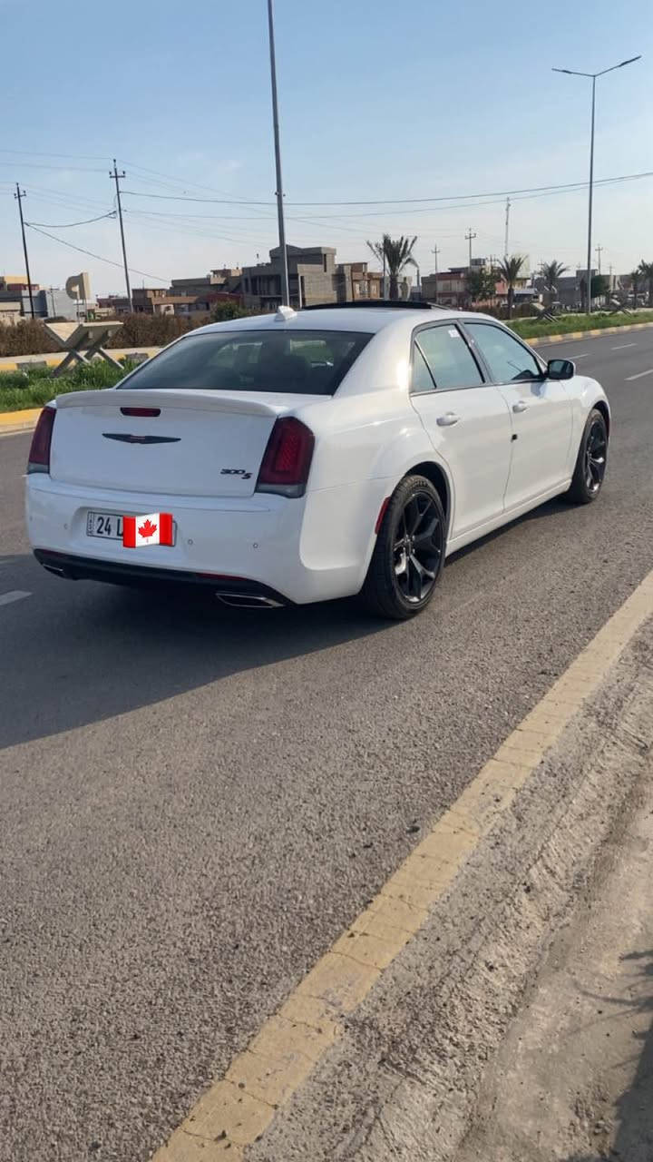 سيارة كلين تايتل شرط الفحص من دعامية لدعامية
ماشية 57 ميل
كشنات جلد 
حساس امامي وخلفي
رادار جانبي
دمام بلصندوق
لايت زينون
وباقي المواصفات معرفة 
واتساب *********** الحمدانية, نينوى
