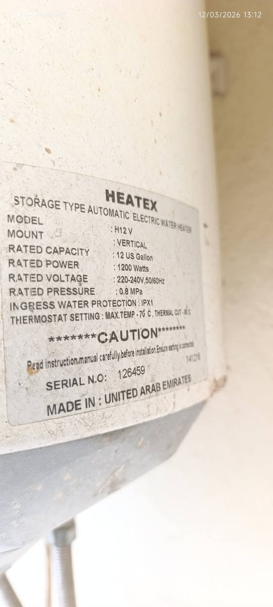 السلام عليكم 
سخان تعليگ هيتكس امريكي للبيع سعه 12 گالون 54 لتر شغال نظيف..السعر 60,000 ..العنوان بغداد حي القاهرة للتواصل الاتصال على *********** او ***********
