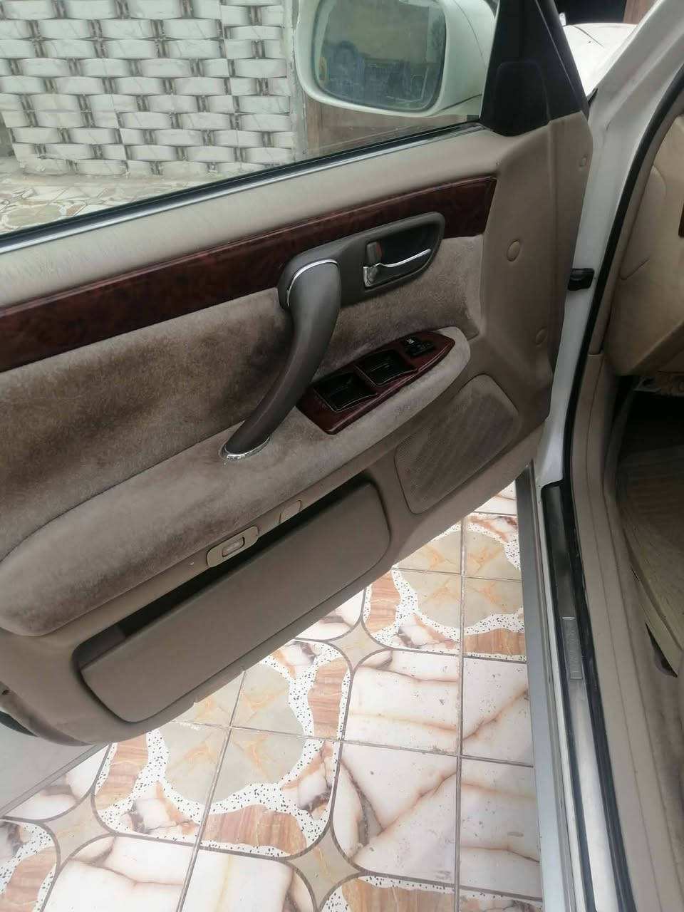 ملكه ادوات بدون كص
محرك  ديفور الزغير شرط كير شرط 

تخم تاير جديد 

صدر جديد 

تبريد ويه السويج 

مسجل 

دكمه وحده 

شغل النجف 

السياره جديده بمعنى الكلمه احلا من الصوره مكان السياره بيجي الاستفسار الاتصال على صاحبها مكلف بالنشر
السعر 65

***********
