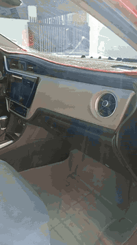 السلام عليكم تويوتا كورولا للبيع موديل 2017 سوره السونار موجوده مع الصور والسعر 135 وبها مجال مكان السياره طوزخورماتو هذا رقم الموبايل ***********
