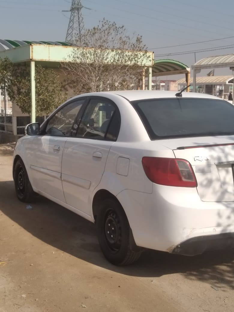 للبيع كيه ريو 12مكفوله بس الهلالات بيهن خياس ومصلحات مكينه كير حداديه تخم تاير عليه ادامه كامله كهربائيات مداور ثاني يوم مكغوله من الضربه القويه رقم بصره انكليزي السعر 87وبيه مجال للشراي مكاني الدوائيه الحمزة الشرقي رقم الهاتف ***********للستفسار اكثر
