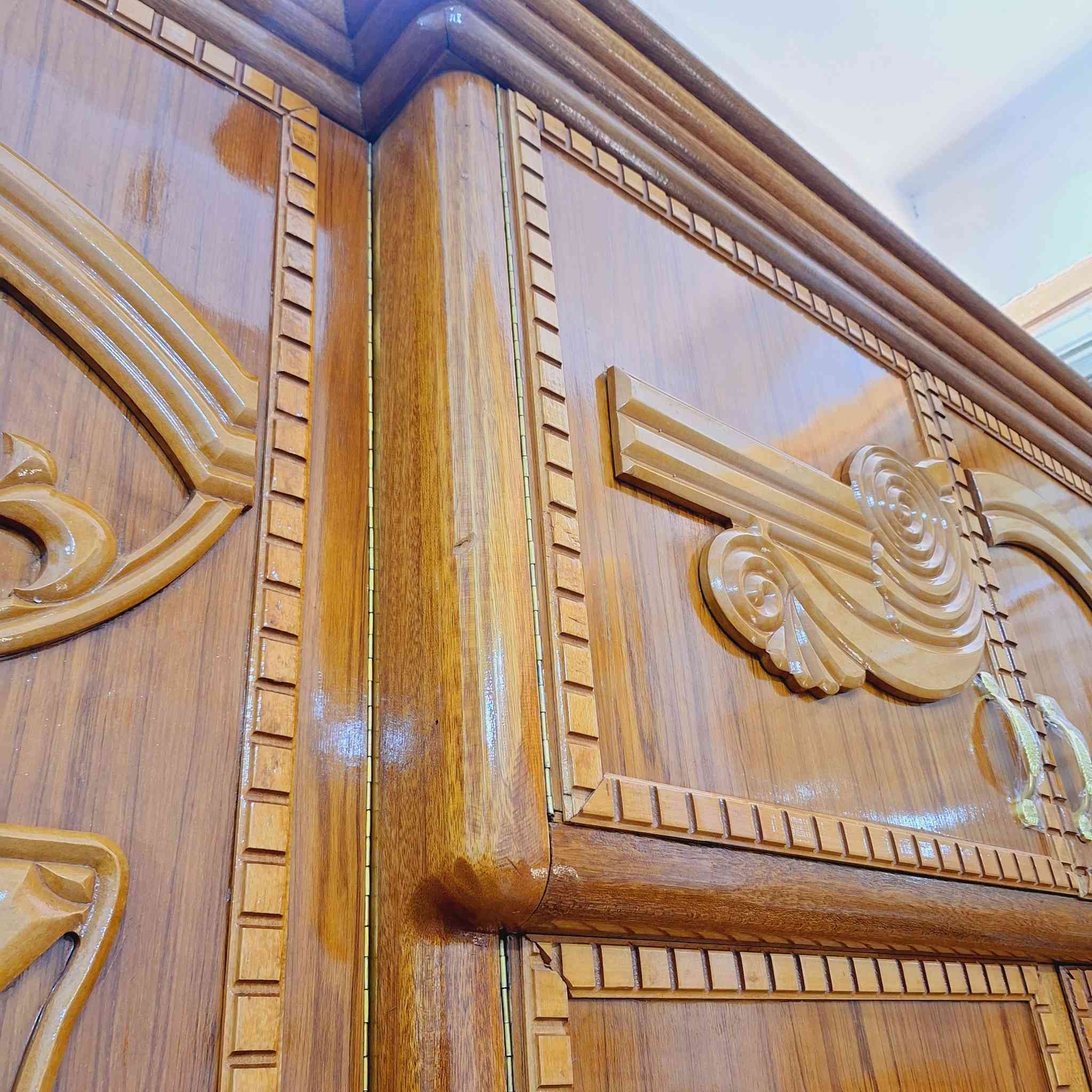 غرفه مستخدم اخت الجديده ثقيله جدآ للإستفسار ***********
