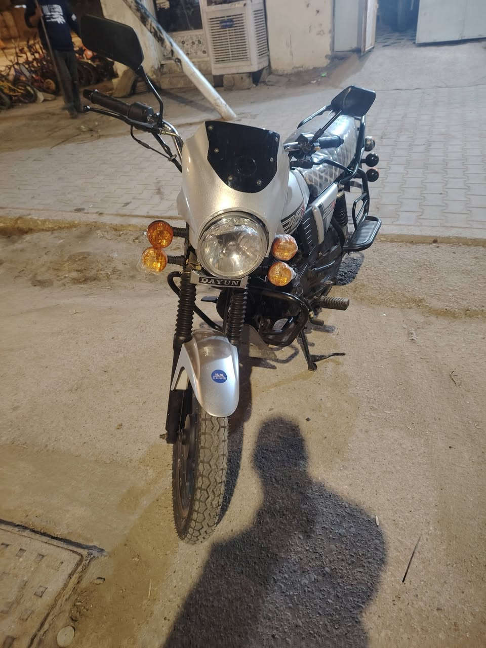 دراجة دايوان موديل 2020
اوراق 
العنوان واسط ـنعمانيةـشارع 60 قرب جامع ابراهيم الخليل 
***********
