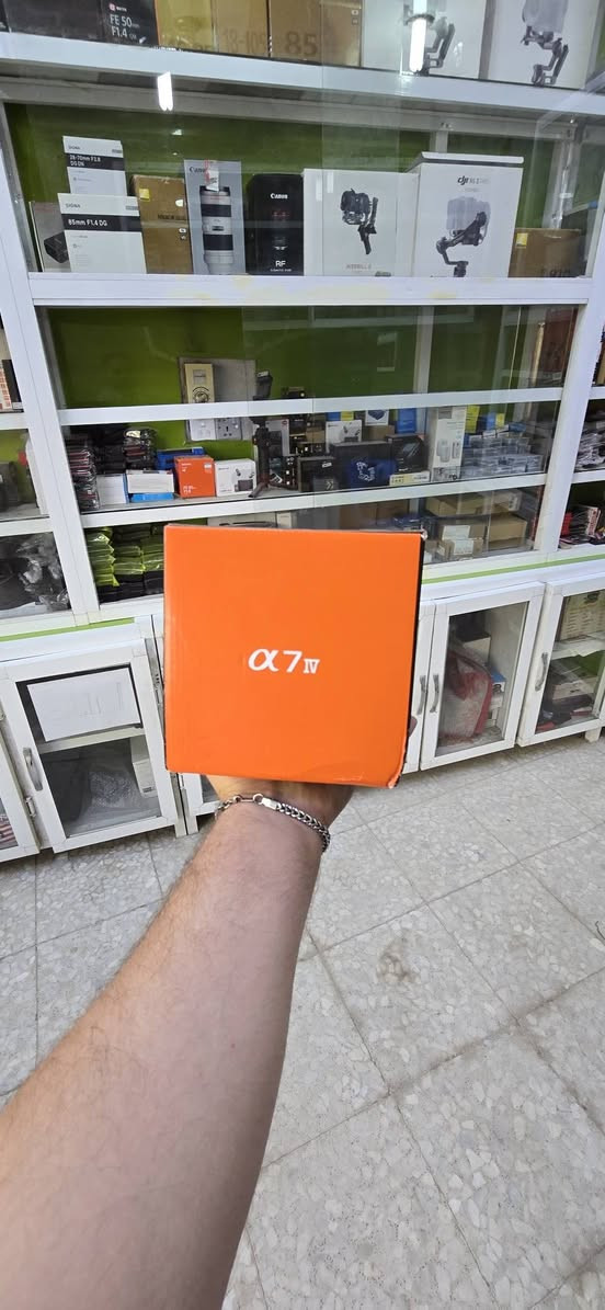 بديات وعدسات سوني جديد جديد✅️✅️
سوني A7R5 سعر بدي 3ملاين و850الف
سوني A7¥ سعر بدي 3ملاين و600الف
سوني A7IV سعر بدي مليونين و475الف
سوني A7RIVسعر بدي مليونين و800الف
عدسه70.200GM ثاني مليونين و825الف
عدسه70.200GM اول مليونين 275الف
عدسه 24.70 سكما سعره مليون و500الف
عدسه 24.70 سوني سعره  725الف
عدسه 28.75 تامرون G2 سعره 815الف
مكاني بابل 
***********
***********

