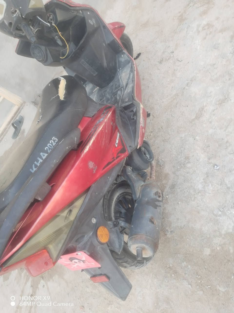 سلام عليكم من رخصة الدمن دراجه سكنس فحل صيني التبخير لا تنقيص مكينه ما مفتوحه سعر 375 وبي مجال للطيبين الهاتف *********** شريح واتساب ابي وقت
