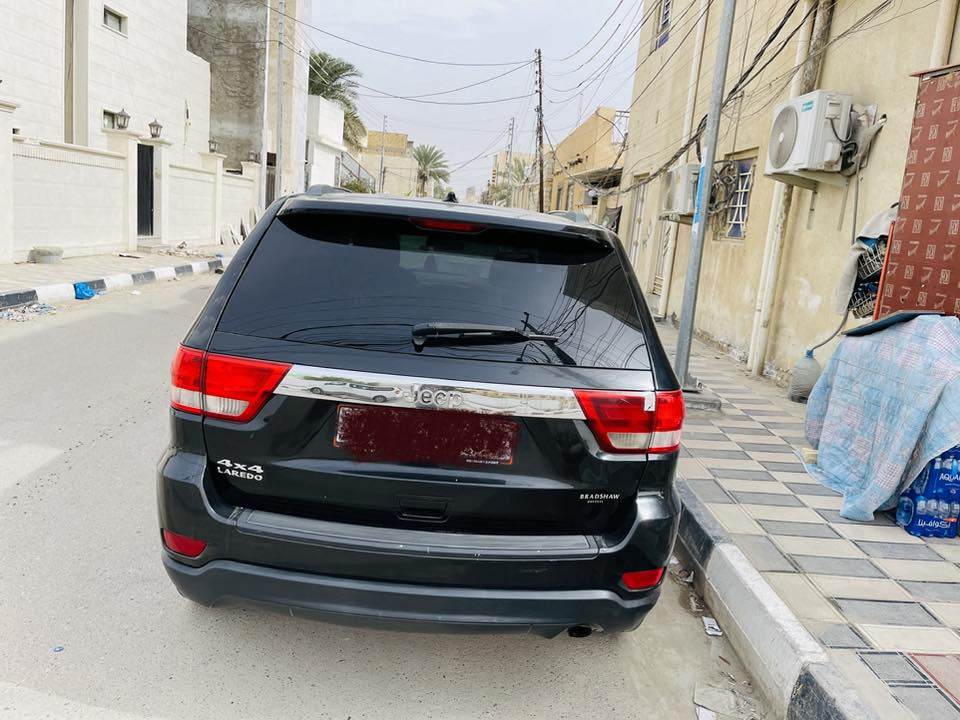 سلام عليكم للبيع جيب ٢٠١٣ سياره جاهزه من كلشي كصه بجم جديده ومابيه نقص احلا من الصور مكانه ناصريه*********** السعر ٦٨ وبيه مجال بسيط كلش
