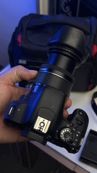 Canon 800d كامره كانون 800d نضافه 100‎%‎   ملحقاتها  ✅جنطه مقسمه هديه ...