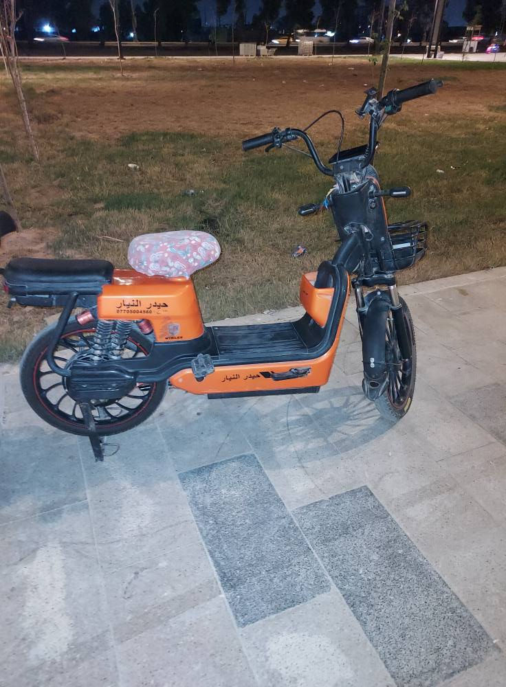 اولآ // اخي العويز لا تراسل شراي اتصل وبالخدمه 
ثانيآ //اقرأ الأعلان كامل حتى يصير واضح قبل الاتصال 
دراجه شحن حجم عشرين نوع حيدر النيار ماركة وينلي خمس بطاريات شغاله وشرط الفحص السعر 300 الف وبيه مجال قليل للإستفسار الإتصال فقط على الرقم ***********
الرقم بي وات ساب وموجود بالصور رجاءآ 
تشوف السعر غالي اعبر المنشور وربي يرزق الجميع البصرة, العراق
