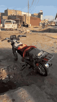 سلام عليكم نامه متياز للبيع مديل2025اوراق سكنر دراجه جاهزه نقص برغي مابيها شوفت عينك خير من الله شلعه معدل نصبه باقي التفاصيل خاص العنوان كربلاء طوريج*********** اتصل وبيك خير وتدلل.
