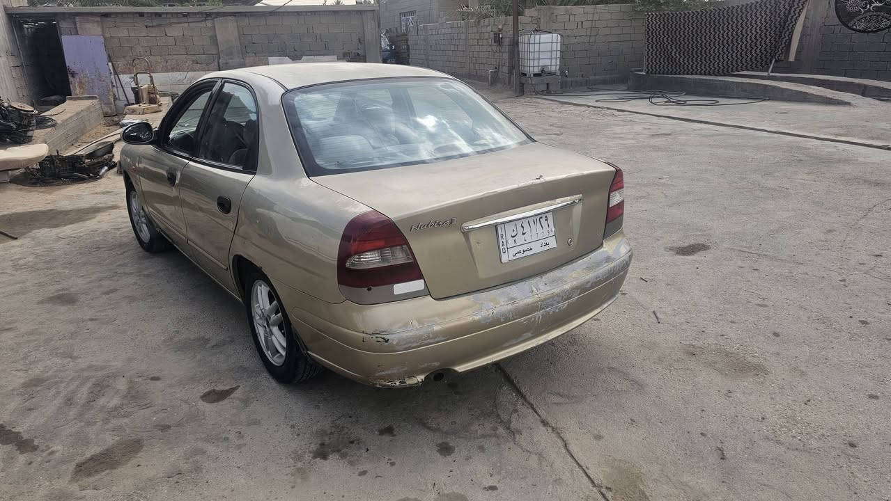 للبيييع 
دايو نوبيرا موديل 2000
رقم بغداد
السيارة علئ وضعهه البلادي وما ملعوب بيها
كل تفاصيلهه شغاله وما ناقصه شي
تحويل مباشر
الاتصال ع الرقم ***********
السعر 38 ورقه وبيها مجال.
