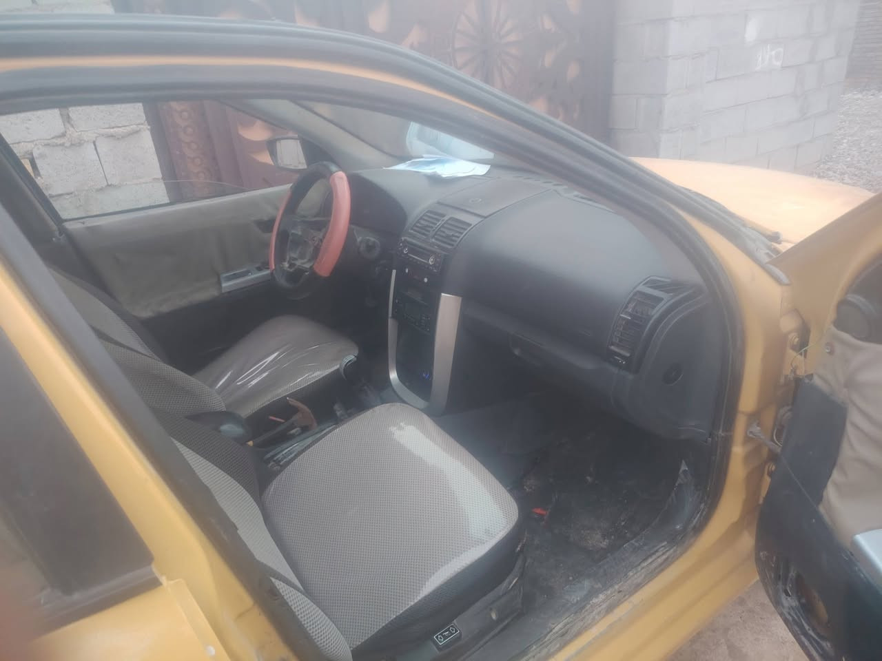 سمند موديل 12 مكينه وكير وحداديه خير من الله سياره حلوه تحويل ثاني مكان واسط الكوت *********** السعر ٣٠وبيه مجال
