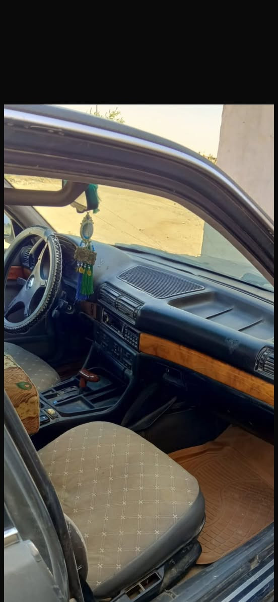 بي ام735موديل91مكينه مفتوح لون نفطي مكينه مكفوله لاتنقيص ولاتبخير ولاحماوه سعر 30وبيه مجال مكاني ناصريه للتفاصيل ***********
