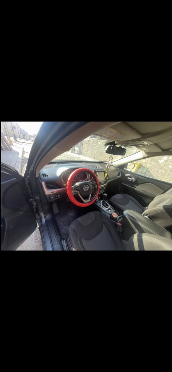 للبيع جيب بزون ٢٠١٧
وارد أمريكي بدون حادث 
مكينه /٢٤٠٠
رقمهه /بغداد 
عنواني /بصره
رقم/***********
السعر ١٢٥
