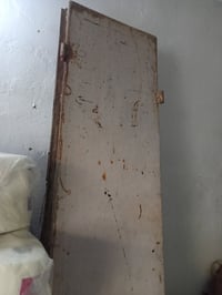 باب دفترية أربع طلاكات للبيع مكان الكاظمية 07702749559