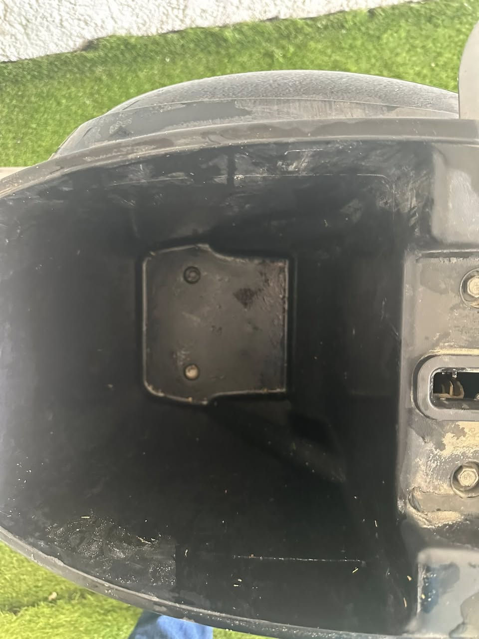 دراجه شحن ( أربع بطاريات حجم كبير ) سرعتها ٥٠ حقيقي : سويجين وبصمتين …………. المكان بغداد البلديات قرب الإطفاء
