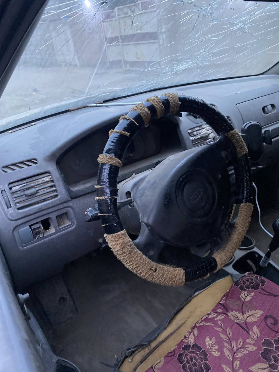 السلام عليكم
كيه ريو حبل
للبيع موديل 2005
المكان صلاح الدين قضاء العلم 
السعر ٧٠٠وبيه مجال 
السياره شغاله كامله من كلشي  
رقم الهاتف ‭***********
