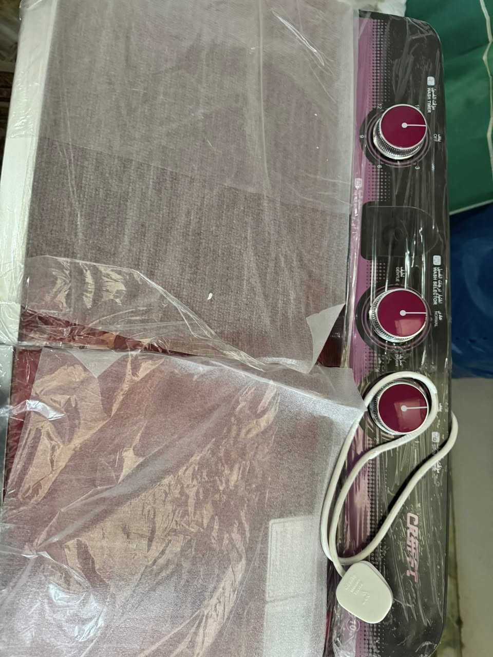 غسالة كرافت (CRAFFT) حوضين 10 كيلو - جديدة بالكرتونة للبيع
تفاصيل الإعلان:
للبيع غسالة CRAFFT حوضين (غسل وتنشيف) أصلية، الغسالة جديدة تماماً وغير مستخدمة (بعدها بالباكيت والنايلون مال الشركة).
• السعة: 10 كيلو (حجم كبير، مناسبة جداً للعوائل والبطانيات الخفيفة).
• المميزات:
• Perfect Wash: غسيل مثالي وقوي.
• Super Silence: صوت هادئ جداً أثناء التشغيل.
• Twin Tub: حوضين (حوض للغسل وحوض للتنشيف السريع).
• كاملة مع كافة ملحقاتها والكتالوج.
السعر: [  175 الف ] وبيها مجال بسيط 
المكان: ديالى - الخالص.
للتواصل: مراسلة الخاص.


**إذا كنت صاحب هذا الإعلان وتريد حذفه لأي سبب، رجاءا أرسل رسالة إلى الدعم الفني**