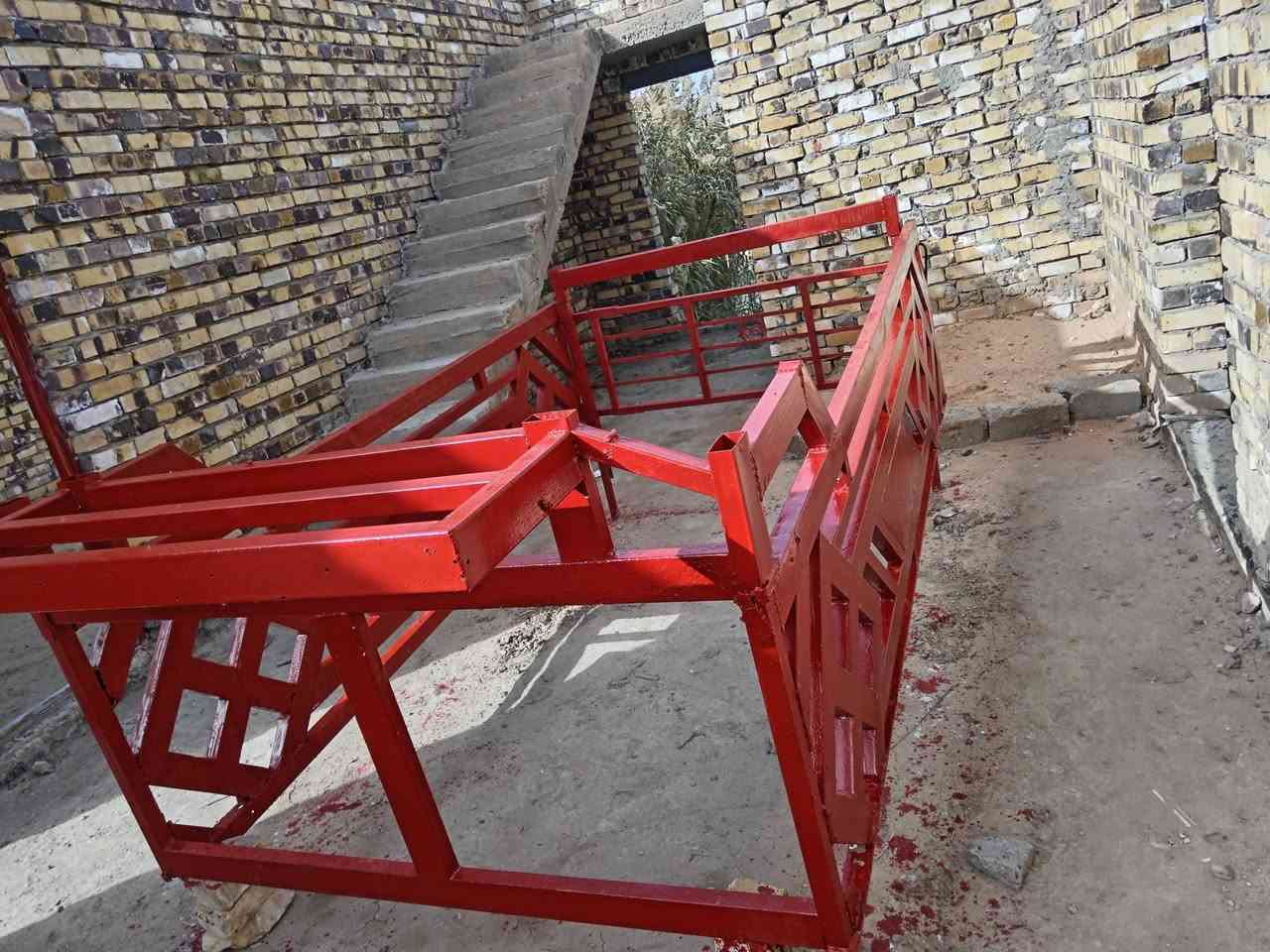 السلام عليكم محجرات عدد 2 للبيع مال سبع جنكال سعر المحجر الأحمر 250 وبي مجال والأبيض 275 بي مجال الشراي يتصل. ***********
