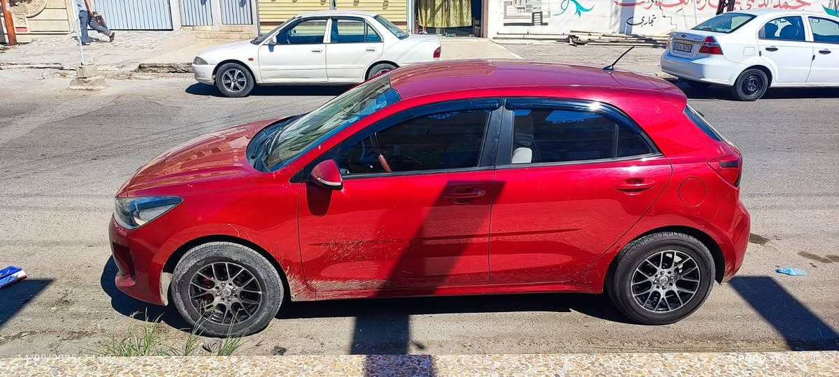 كيا ريو 
موديل 2019
خليجي 
كير ATشرط 
مكينة 14 دوش
شرط التحويل
هزة جديدة 
كابون بانزين
ضرر بسيط 
باب النفر صبغ 
بجم كبس 
موصل الأيسر
***********66

