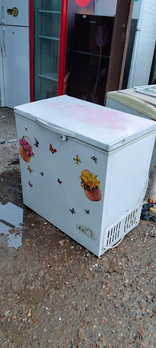 #مجمده #مستخدم للبيع شونك كوري شغاله فووول
«حجم 12قدم» «سعره 125الف» اخت الجديده فووول نضافه العنوان #بغداد #المشتل مجمع فدك قرب المجلس البلدي رقم #ابوعلي للتواصل«***********»
