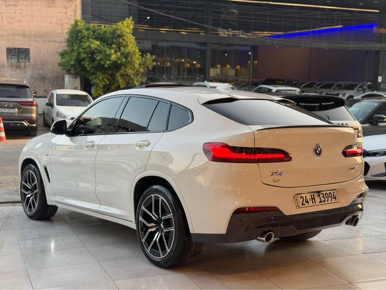 BMW X4 2020
M باكيج بيلاد 
لايتات ليد ليزر 
حساس امامي خلفي 
رادار امامي خلفي جانبي 
داخل قهواي 
شاشة كبير كار بلةي 
كشنات جلد هيتر ميموري 
جاملغ خلفي و ربع صندوق صبغ 
بدون ارباك 
٢٥٨$
***********
*********** أربيل, العراق
