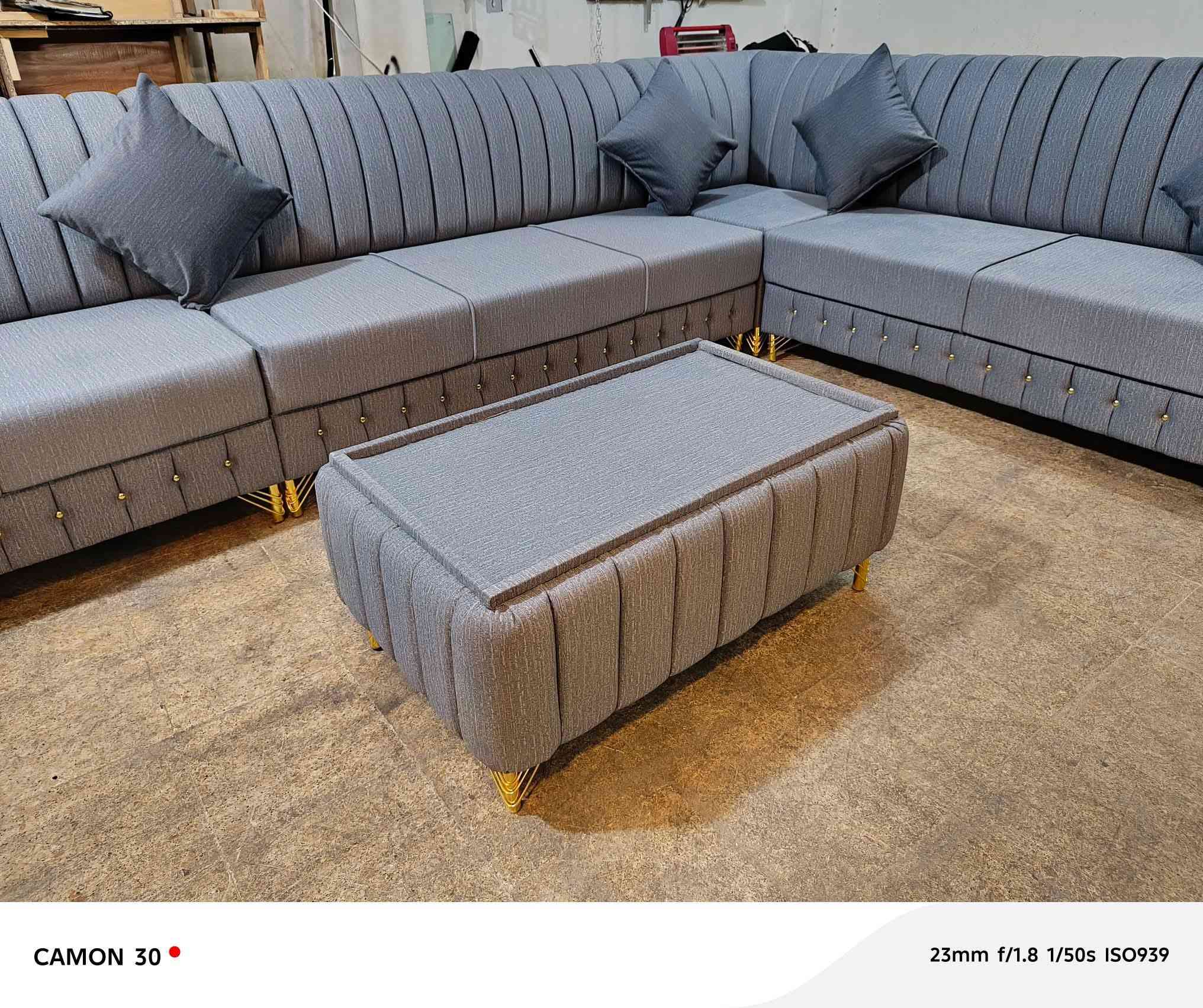 يعلن معمل ومعرض الامارة عن توفر كافة الموديلات بأحدث التصاميم العصرية وبأسعار تنافسية 
شمنتضر رتب الاستقبال بأنسب الاسعار 

متوفر اكثر من 50 موديل يناسب جميع المقاسات 
تجدون عند الامارة كل ماترغبون به ليناسب ذوقكم 

محتاج ديوان 🙄

لتحتار 🤯

استمتع واختار 😌

🧨🧨تفجير الاسعار 🧨🧨
مع هدية
🎁🎁كوشات 🎁🎁

كما
♦️يتوفر  أكثر من ١٠٠ لون ومن اجود الخامات التركيه 

❗️يتوفر ايضا ديوان قياسات حسب طلب ورغبة الزبون بأسعار تنافسية 

مستعدون لتجهيز  كافة الاماكن  والجوامع  ودور الضيافه بأسرع وقت واقل كلفة 

♦️1_ شغل درجه اولى بكوادر متخصصة
♦️2_اسفنج🧽 مميز اول    مع ضمان 
♦️3_ارجل  حديد اوحسب الطلب 

💥💥(((((ضمان لمدة3 سنوات حقيقي 100%)))))💥💥

ملاحظه 🛑🛑في حال وصول المنتج اليكم يحق لكم رفض الطلب عند وجود اي اختلاف بما اتفق عليه

📍موقع العمل الموصل 📍
موصل الجديده شارع بغداد قرب صيدليه ركن العامل 
تتوفر خدمة توصل داخل مدينة الموصل توصيل مجاني  
وللمحافضات بأسعار مناسبه مع ضمان النقل السريع والأمن

استفسار اتصال أو مراسل الواتساب

***********
