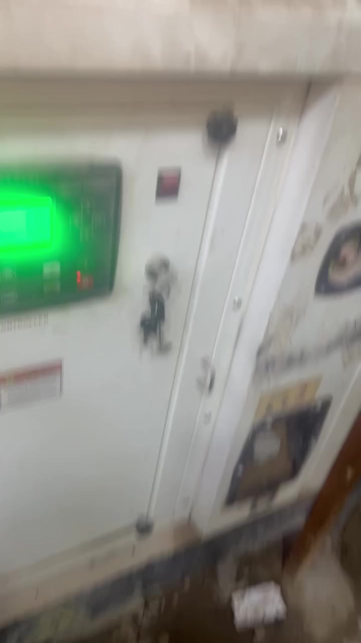 السلام عليكم 

المولد للبيع.  37K

استخدام قليل مرتين فقط مبدله دهن بيه ملاحظات بسيطه 

سعره 5 ملاين ونص وبيه مجال 

 مكاني ذي قار قضاء الشطره 

للاستفسار اكثر المراسله على الخاص او الاتصال ***********
