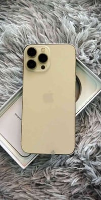 آيفون ١٣ برو ماكس • مكفول • واتساب