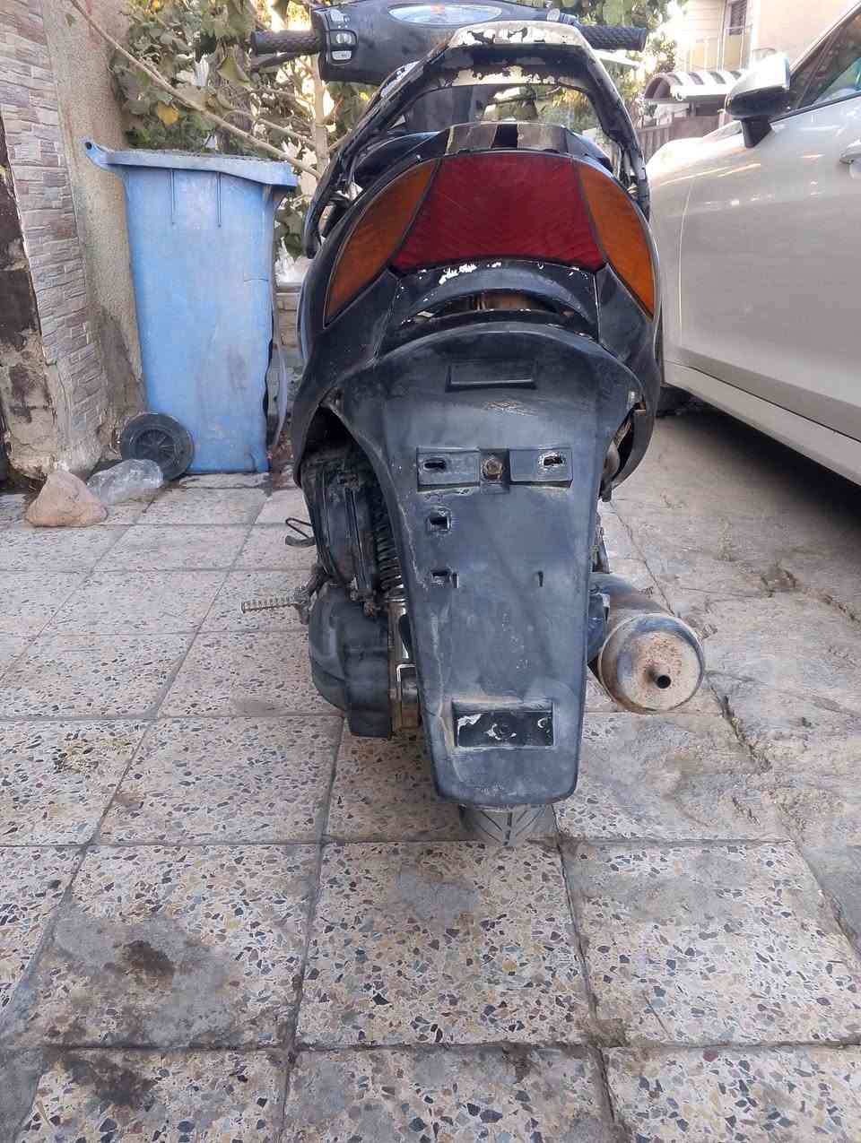 السلام عليكم ماكس 140للبيع دراجه شغالة سلف وهندر مكينه ناعمه كهربايات شغاله دبلات شغاله كفرات بلاديه شلعة ومعدل قفل جنطه قفل ستيرن شغاله اوراق كامله
مكاني الغزاليه سعر 350اوبيهة مجال رقم ***********
