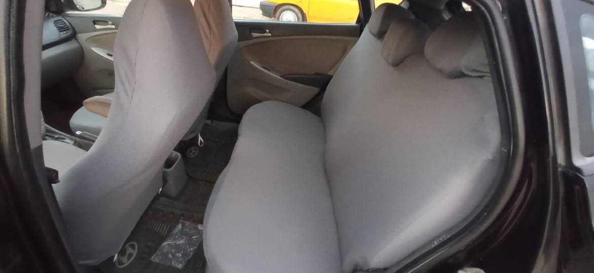 اكسنت هاج باك موديل ١٧ امريكي
رقم  قادسية  
سنويه صاقطة صارلها سنة
ضربتها جاملغ وبنيد جهته سائق 
سياره نضيفة مابيها شي عوزها ملاحظات بسيطة
مكينه وكير مابيهم شي نضيفات تخم تاير جديد مسويلها إدامة كاملة 
مكينه ١٦٠٠ GDI
نضام ايكو اقتصادي صرف بانزين
نضام مانع انزلاق
تبرد ثلج منضومة كاملة العام بصيف سويتها كلة جديد عوزة بس غاز تخليليه غازها طار فتحت بوري يعني مابيهة ليك 
تحكم مري جهتين 
جام اربعه كهرباء 
تخموتاير وسبير جدد
كهربائية جاهزه كلها 
سياره جاهزه مجهزه ماكو نقص اله كم شغلة كماليات بسيطات
السعر ٦٥ وبيها مجال للشراي مكاني ديوانية مركز مدينة 
للاستفسار اتصل على ***********
