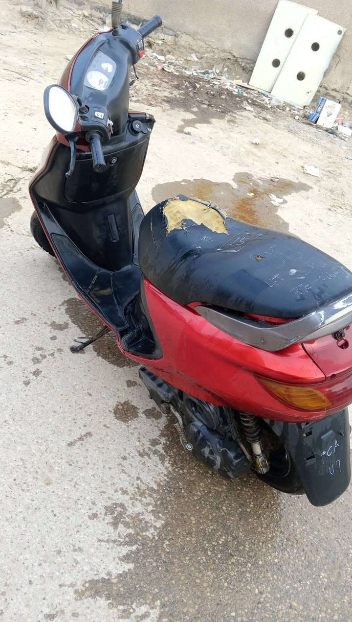 السلام عليكم للبيع دراجه فراشه كرستال مختمه الدراجه عوزه تجفيت العنوان بابل ابو خستاوي السعر 250وبيه مجال قليل ***********الشراي بي خير ويدلل
