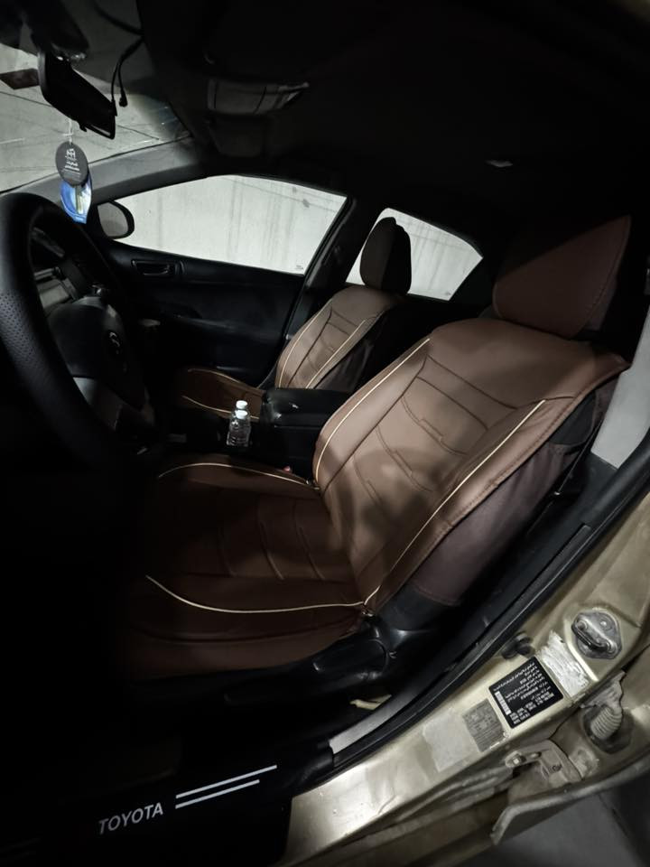 کامری ٢٠١٢ بێ مەسرەف کامل مەسرووفم لێکردووە  ٤ تایەی تازەم بۆ کڕیوە ڕۆنی مەکینەو گێڕم گۆڕیوە بانسەکانیم گۆڕیوە تازە ئەسڵی پاتری نوێ بەرگە کوشنی ڕاقی وەک گووڵە بەس لێ خووڕە مەکینەو گێڕ بەشەرت

شوێن چوارقوڕنە ئەمەش ڕەقەم تەلەفۆن 
***********
