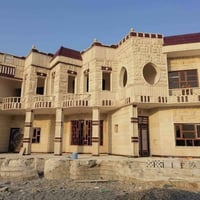 حجر حلان • صلاح الدين الشرقاط • خبرة ١٠ سنوات