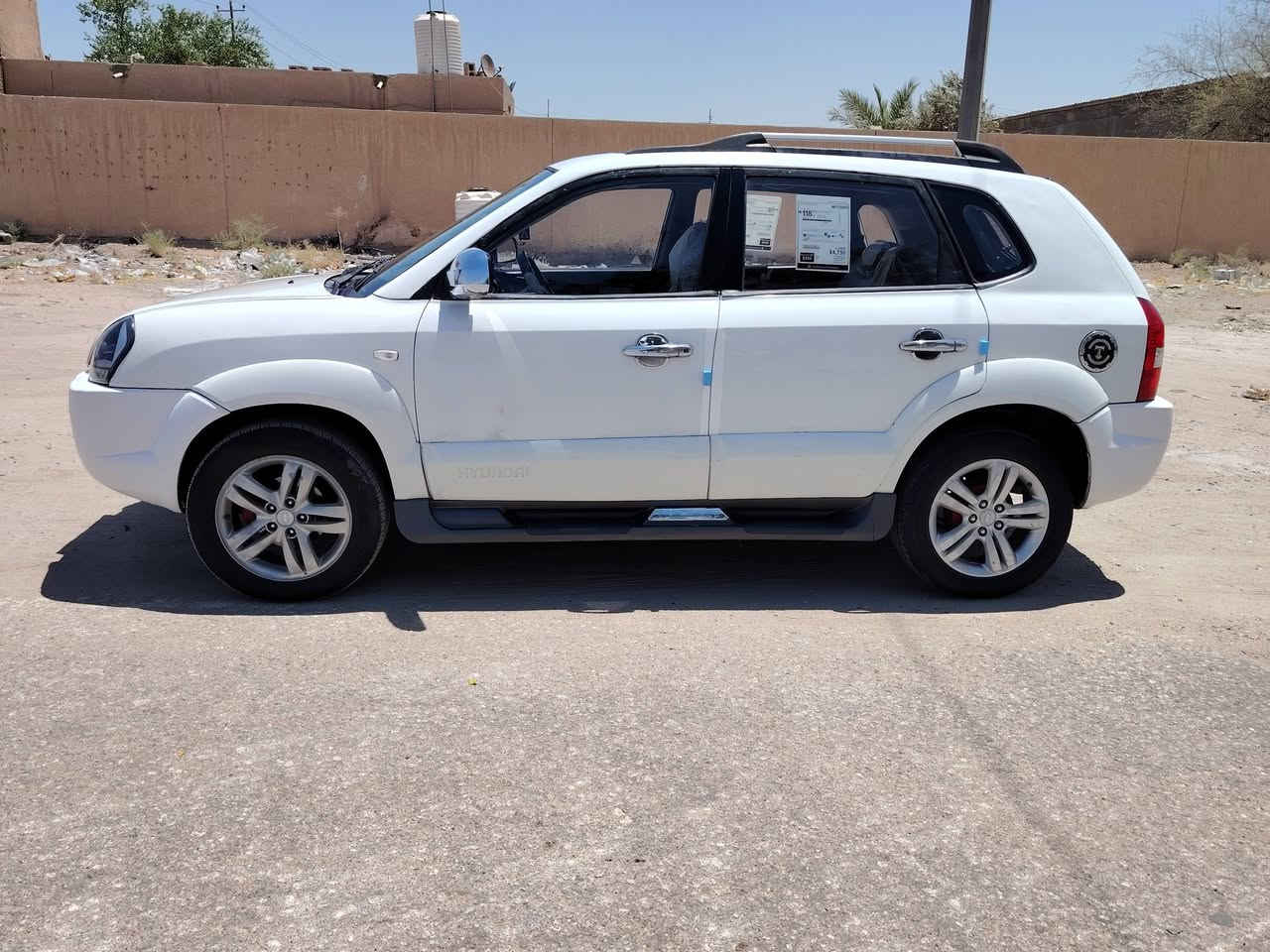 السلام عليكم سياره نوع توسان 2009 خليجي فول مواصفات واحد عله واحد كفاله كير مكينه حداديه تخم تاير تبريد مكينه 2000 دوش بيه العنوان كربلاء السعر 88 وبيها مجال رقم الهاتف ***********تصال تحويل مباشر، بس بيع اعتذر من المراوس
