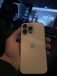 آيفون ١٦ برو ماكس • ٢٥٦ • بطاريه ٩٠%