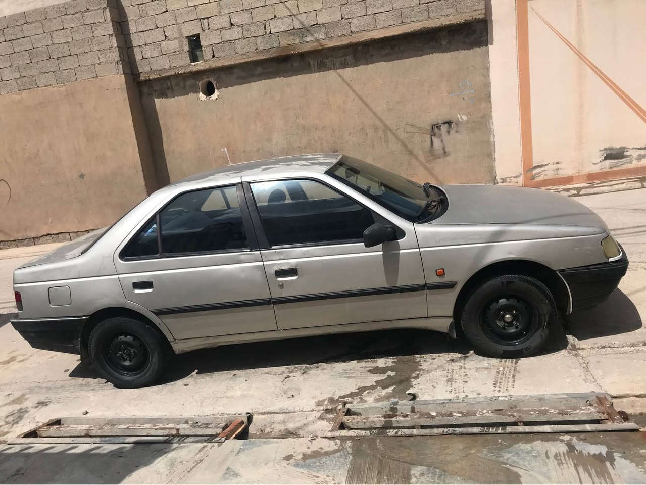 ‎بیجۆئێرانی مۆدێل٢٠٠٩گێرومەکینەوئەکسل تەبریدبەشەرت بێ سبوخ بێ خیاس سعر٢٦وەرەق معامەلە***********کرکوک كركوك, العراق
