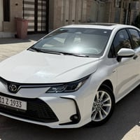 للبيع كورلا هايبرد مديل 2025  ماشيه 16 بأسمي كفاله عامه من كلشي شادلها...
